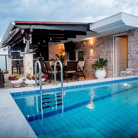 דירות פרבזה Luxury Penthouse With Private Pool מראה חיצוני תמונה